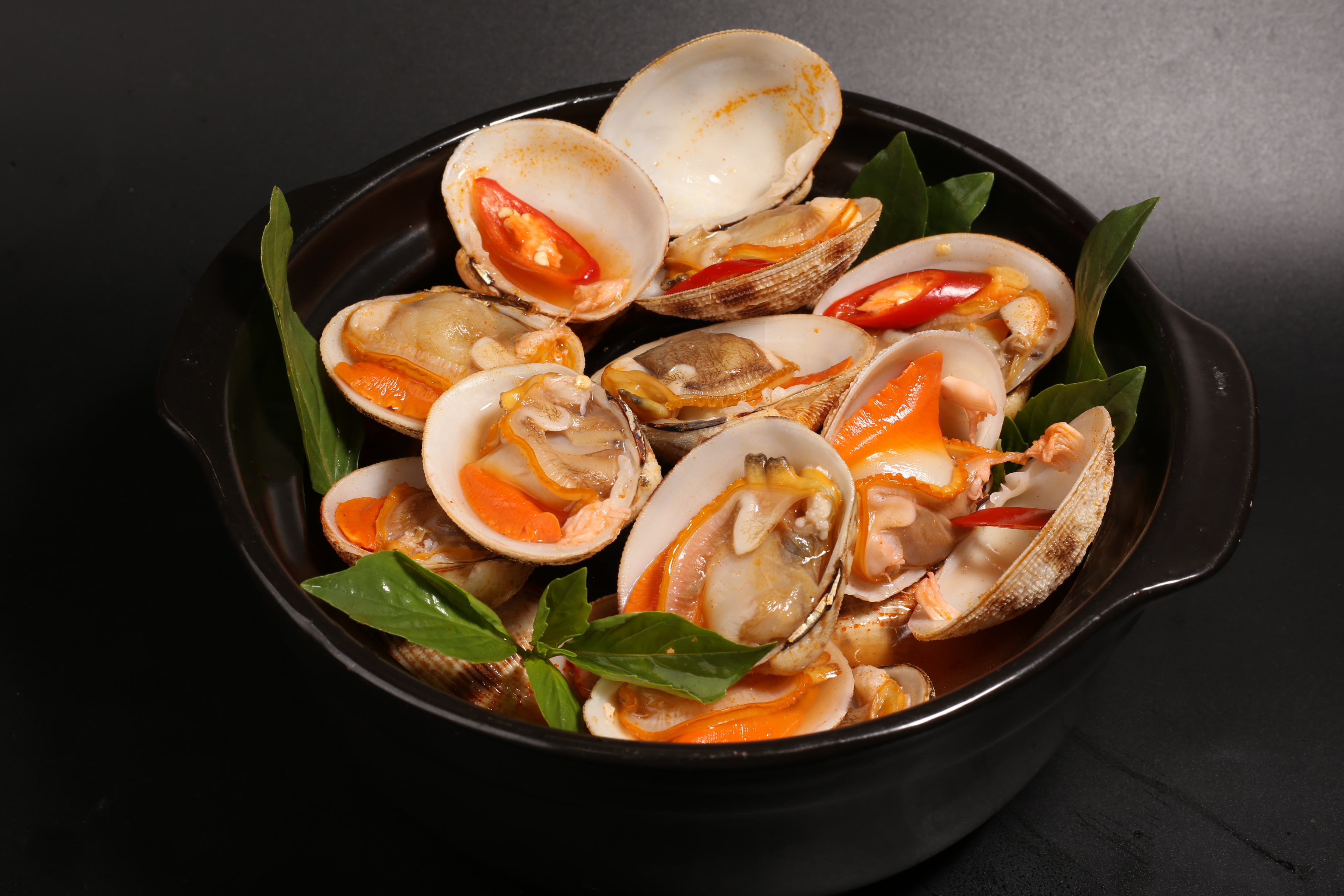 Nghêu sần hấp thái